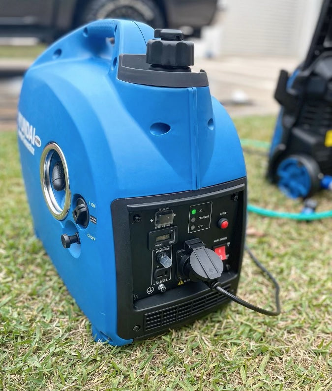 Hyundai 2000W Portable Inverter Generator - HY2000Si